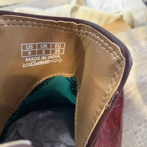 Western Bootie - Picture 5 of 7